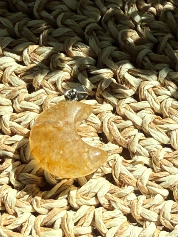 Anheng måne, Golden Healer