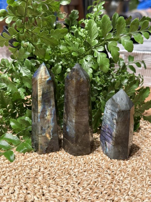 Hovedbilde Labradoritt tårn AA-kvalitet (8-10cm)