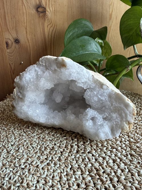 Hovedbilde Klar kvarts geode halv, høy kvalitet,  Marokko ...